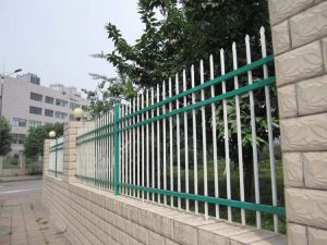 鋅鋼護（hù）欄與（yǔ）其它護欄相對（duì）的